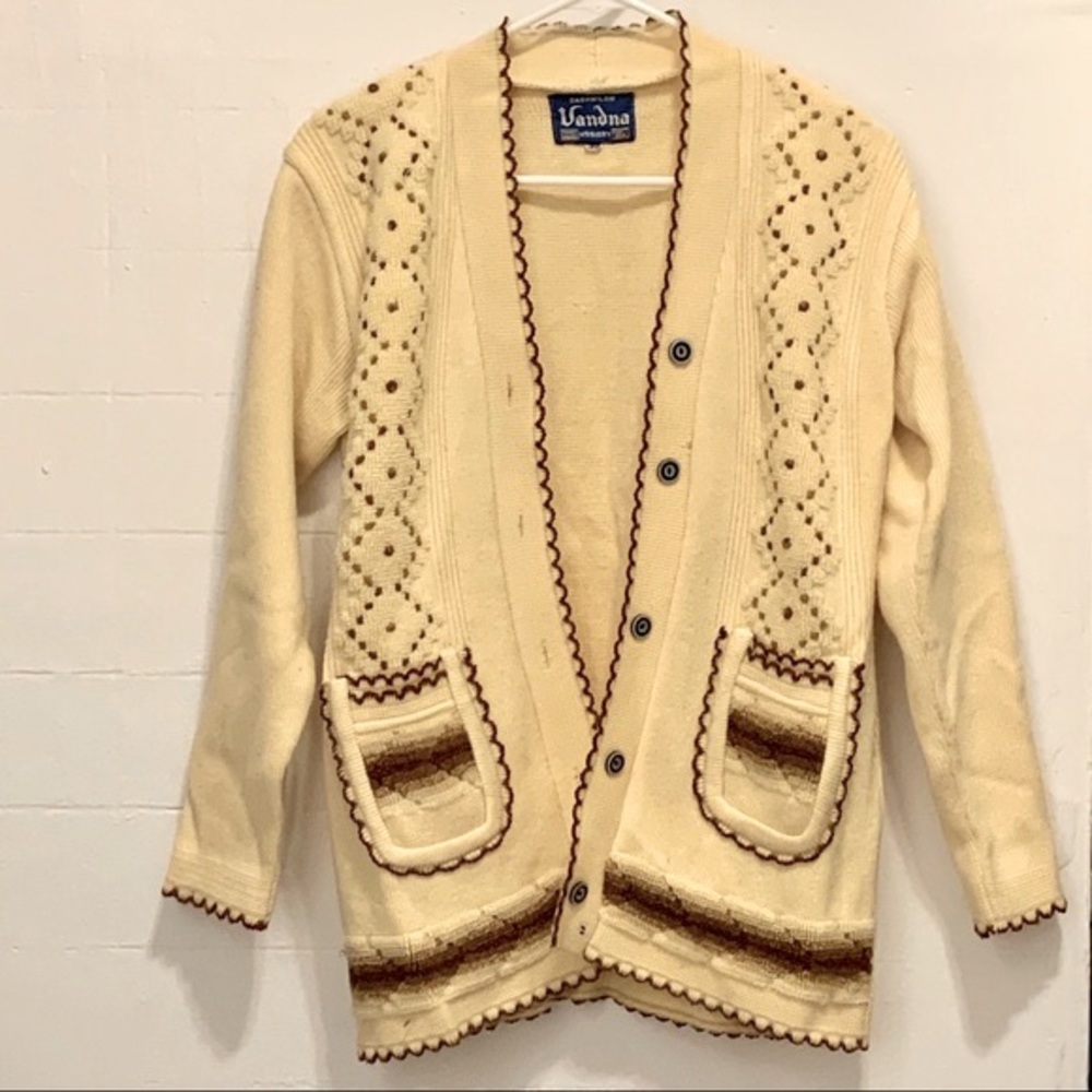 Vandna. Vintage cashmilon cardigan.